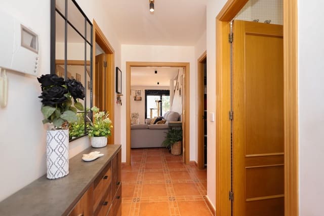 4 chambre Villa/Maison à vendre à Yebes - 239 000 € (Ref: 9970608)