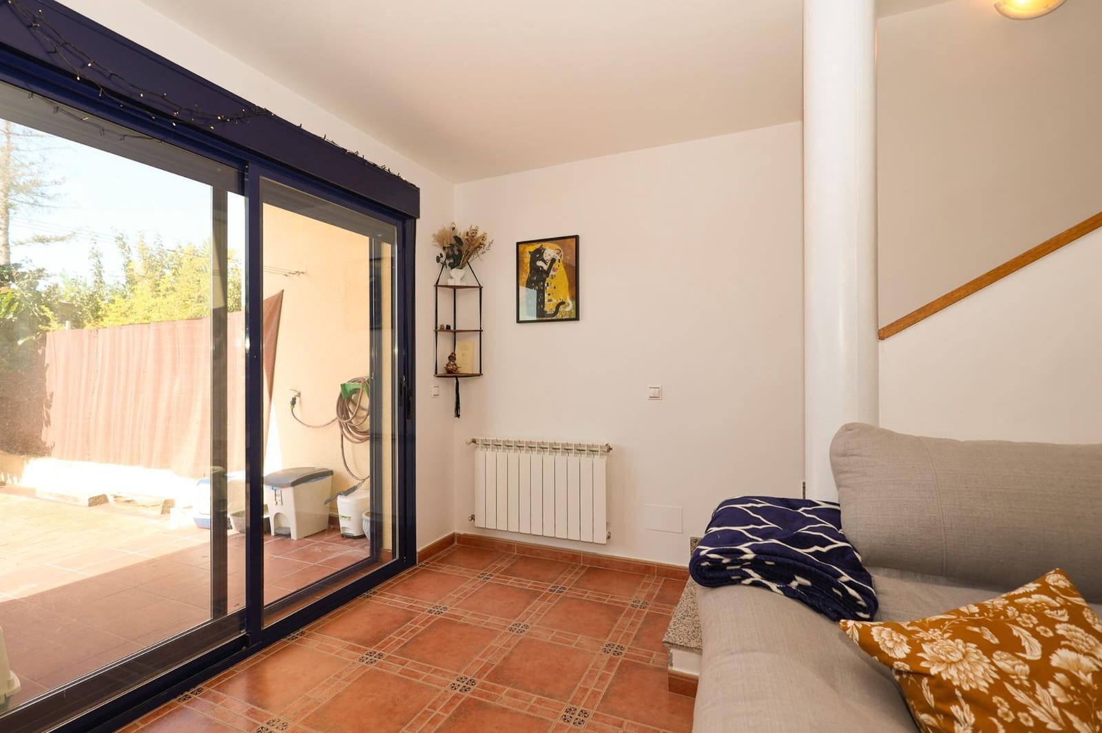 4 bedroom Villa for sale in Yebes - € 239,000 (Ref: 9970608)