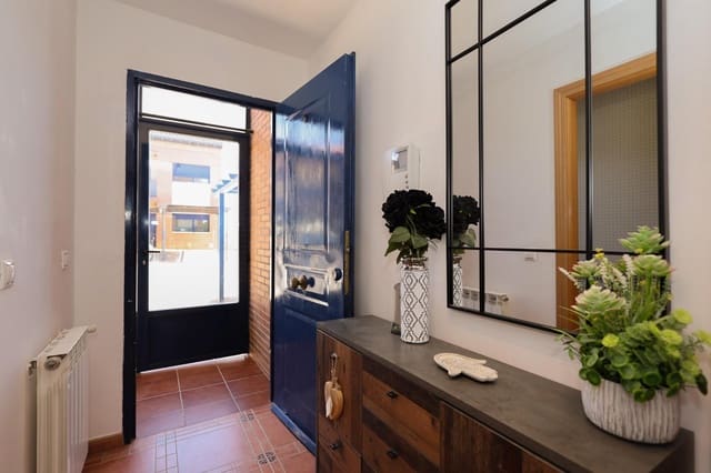 4 chambre Villa/Maison à vendre à Yebes - 239 000 € (Ref: 9970608)