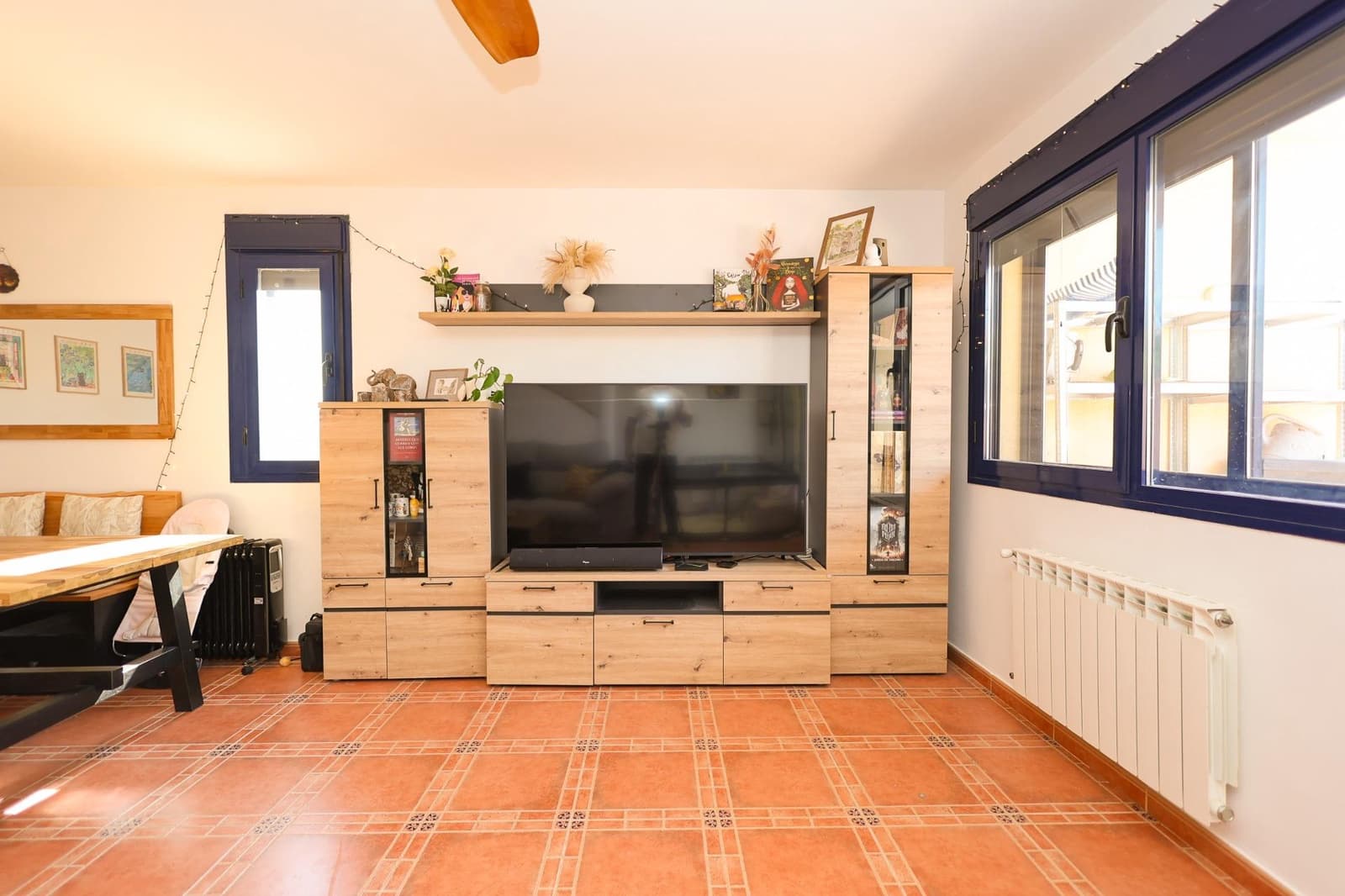 4 bedroom Villa for sale in Yebes - € 239,000 (Ref: 9970608)