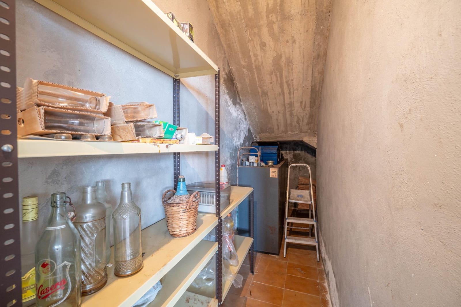 5 soverom Villa til salgs i Las Gabias med svømmebasseng garasje - € 425 000 (Ref: 9970609)