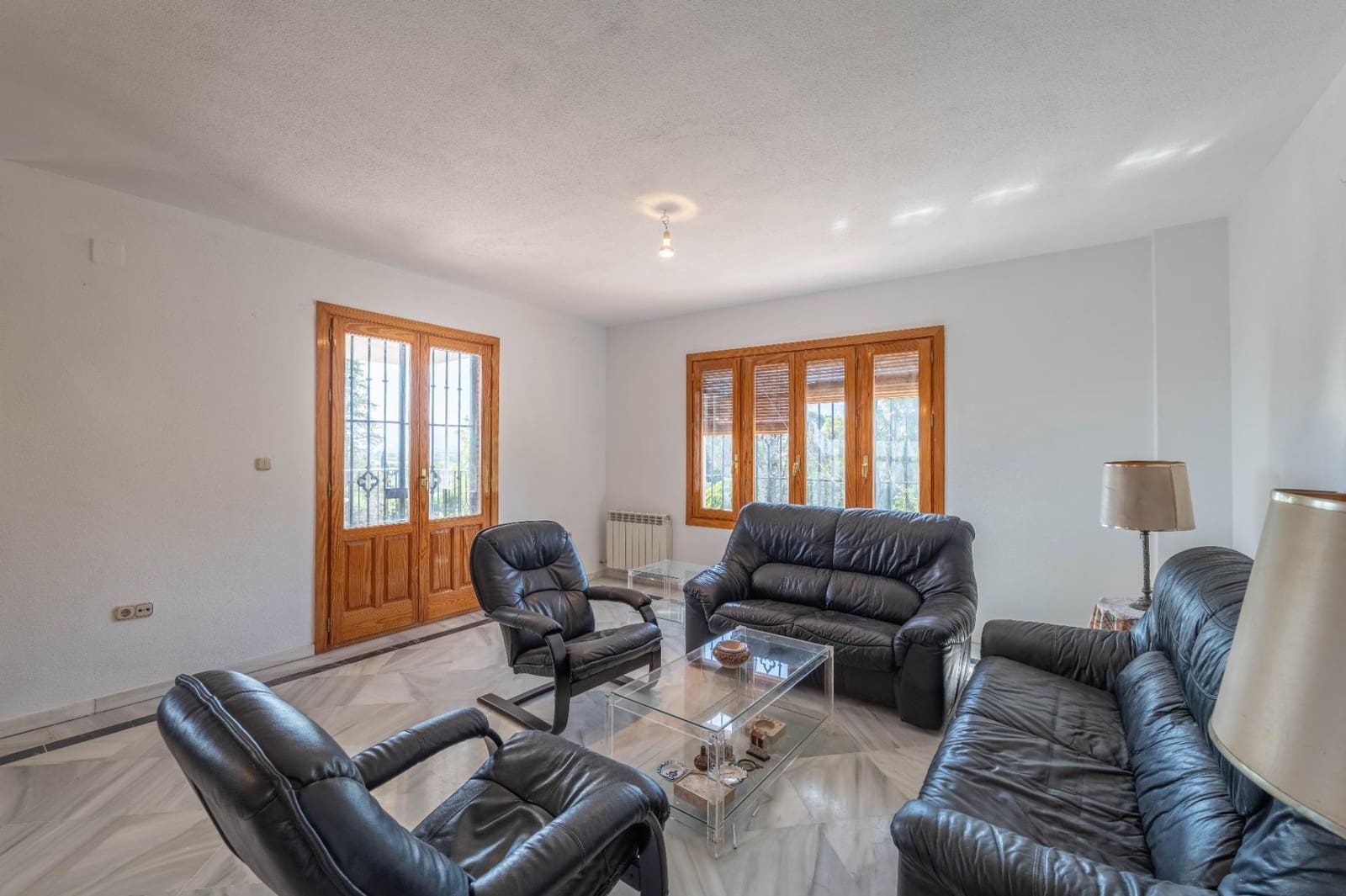 5 soverom Villa til salgs i Las Gabias med svømmebasseng garasje - € 425 000 (Ref: 9970609)