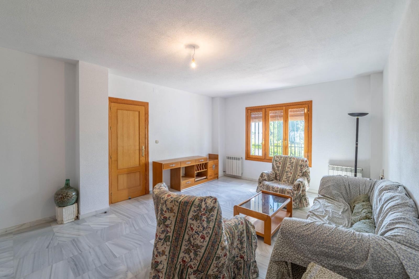 5 soverom Villa til salgs i Las Gabias med svømmebasseng garasje - € 425 000 (Ref: 9970609)
