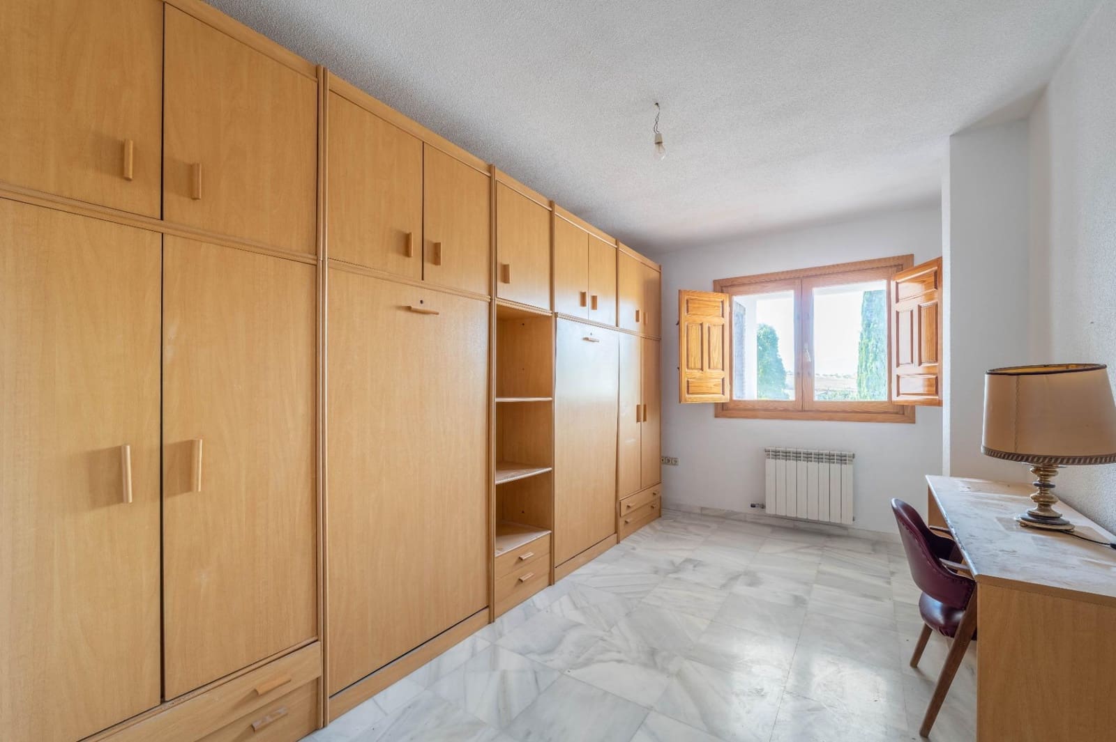 5 soverom Villa til salgs i Las Gabias med svømmebasseng garasje - € 425 000 (Ref: 9970609)