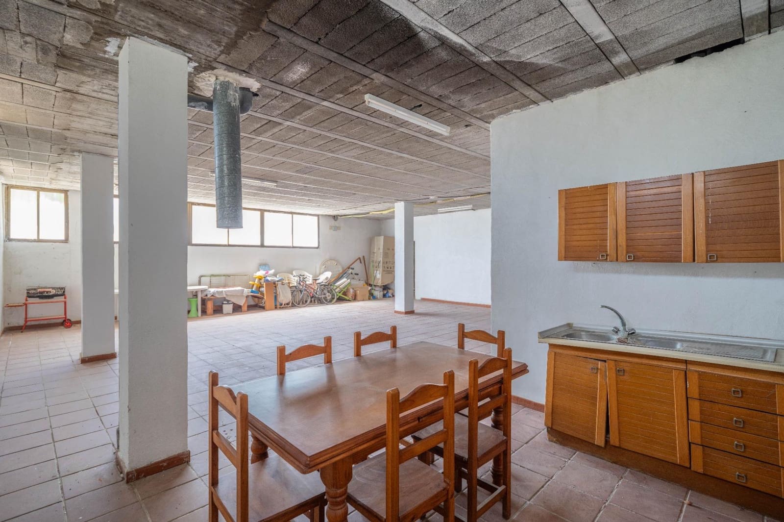 5 soverom Villa til salgs i Las Gabias med svømmebasseng garasje - € 425 000 (Ref: 9970609)