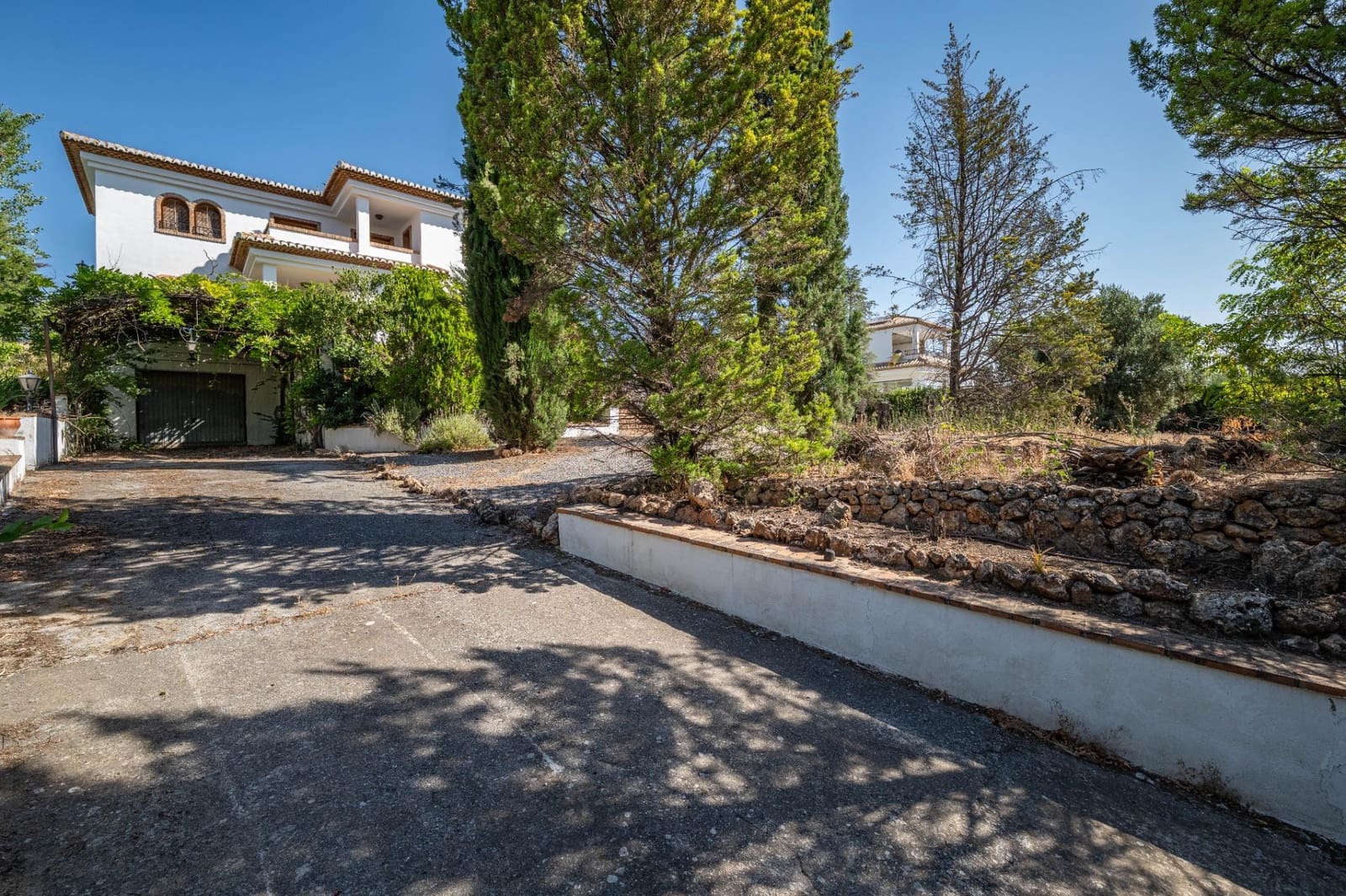 5 soverom Villa til salgs i Las Gabias med svømmebasseng garasje - € 425 000 (Ref: 9970609)