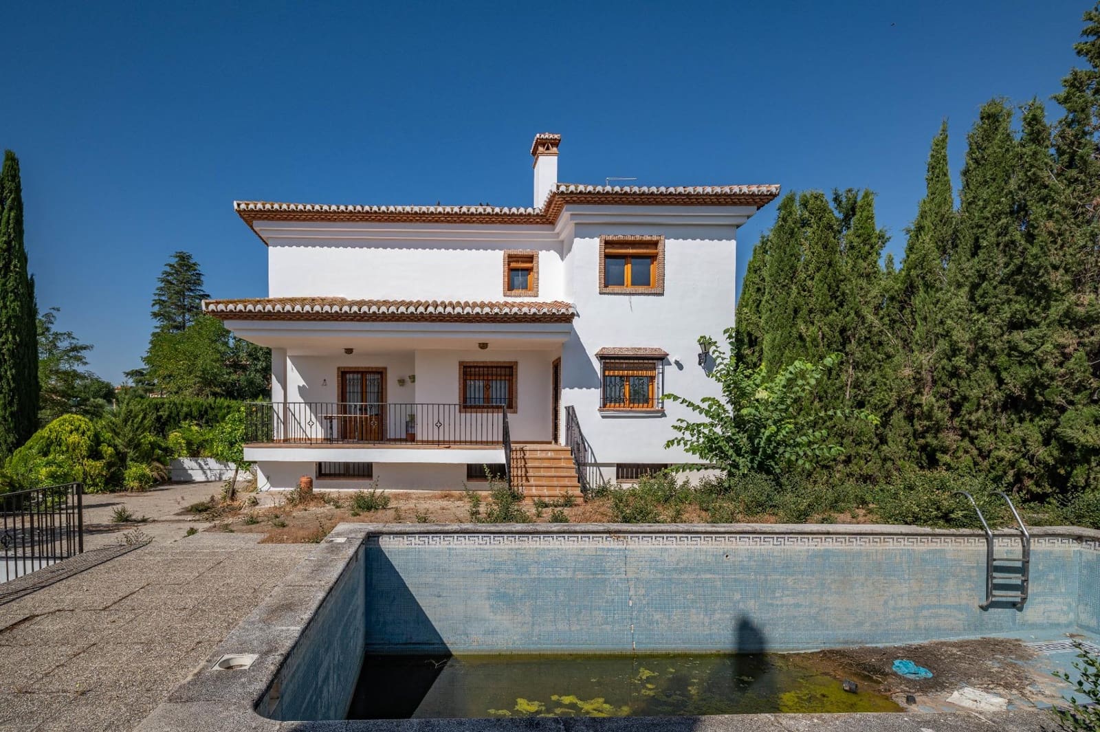 5 soverom Villa til salgs i Las Gabias med svømmebasseng garasje - € 425 000 (Ref: 9970609)