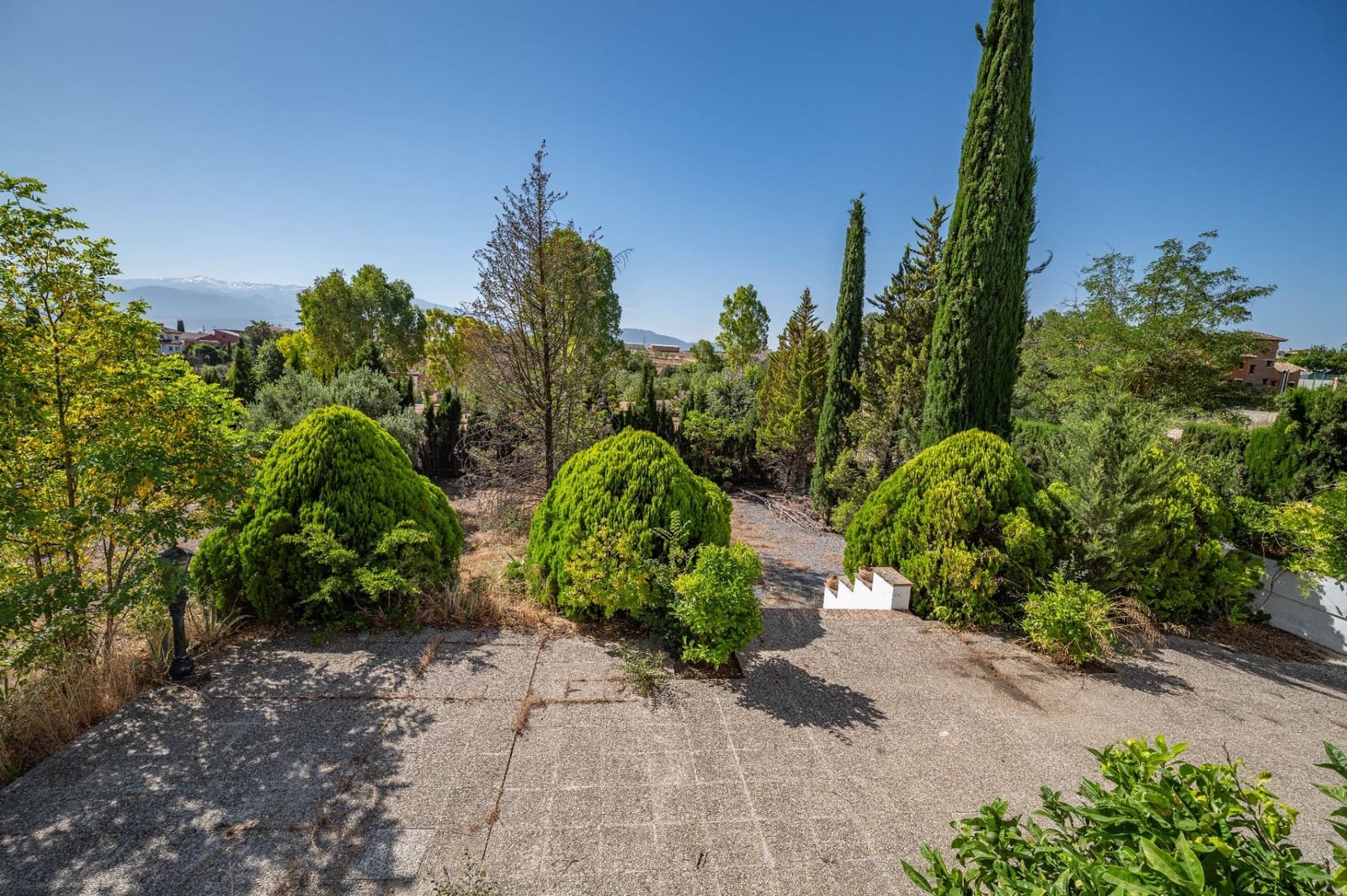5 soverom Villa til salgs i Las Gabias med svømmebasseng garasje - € 425 000 (Ref: 9970609)