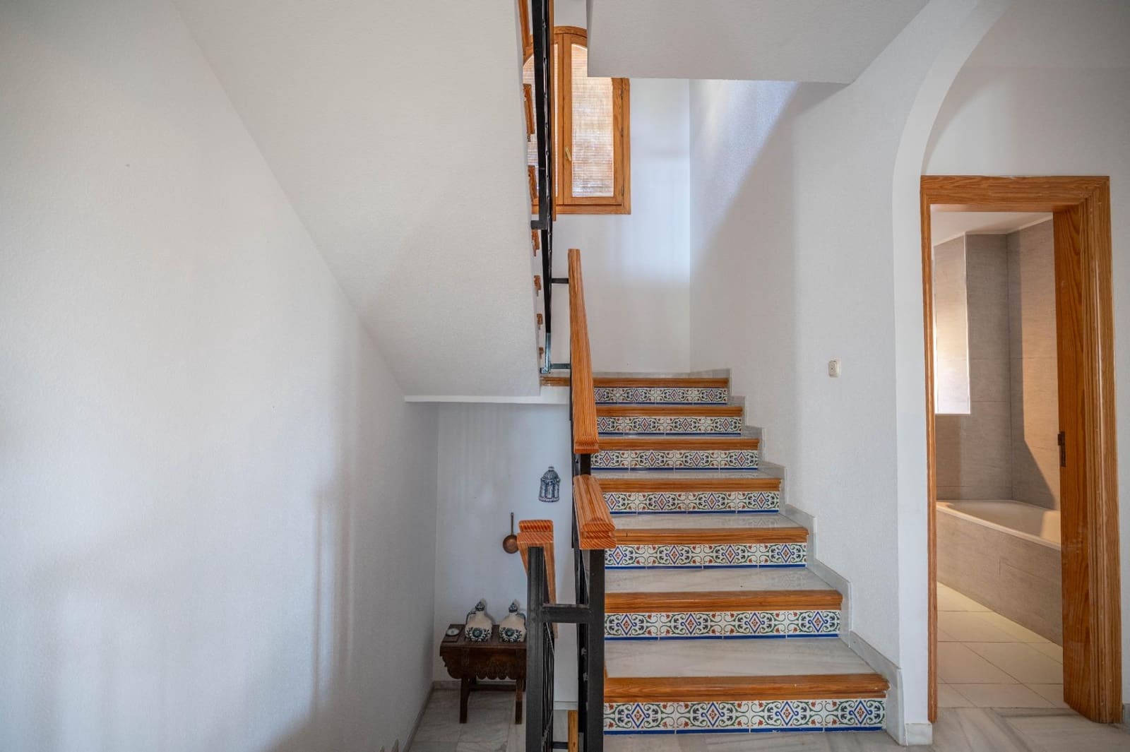 5 soverom Villa til salgs i Las Gabias med svømmebasseng garasje - € 425 000 (Ref: 9970609)