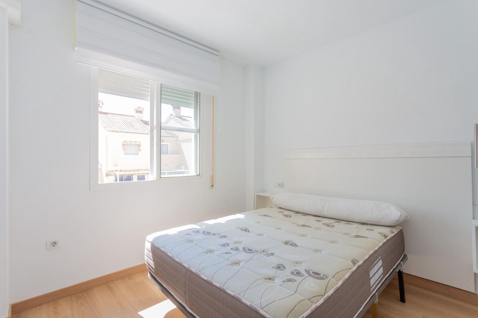 3 chambre Villa/Maison Mitoyenne à vendre à Alhendin avec piscine garage - 310 000 € (Ref: 9975431)