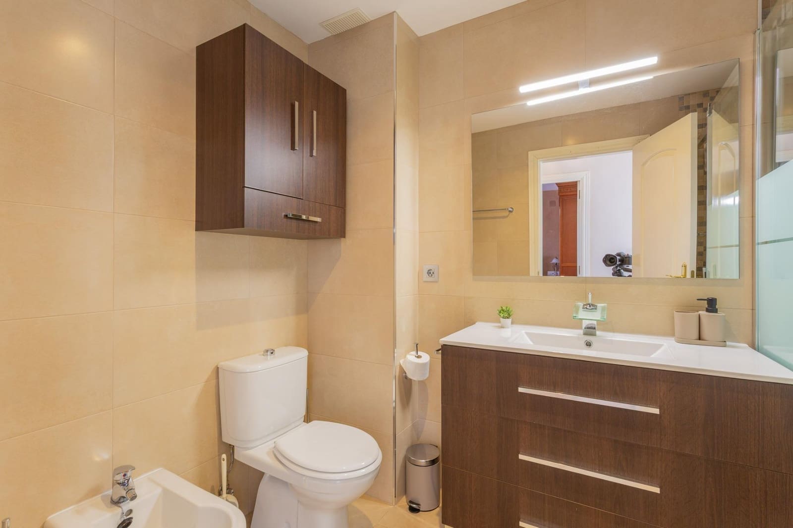 3 chambre Villa/Maison Mitoyenne à vendre à Alhendin avec piscine garage - 310 000 € (Ref: 9975431)