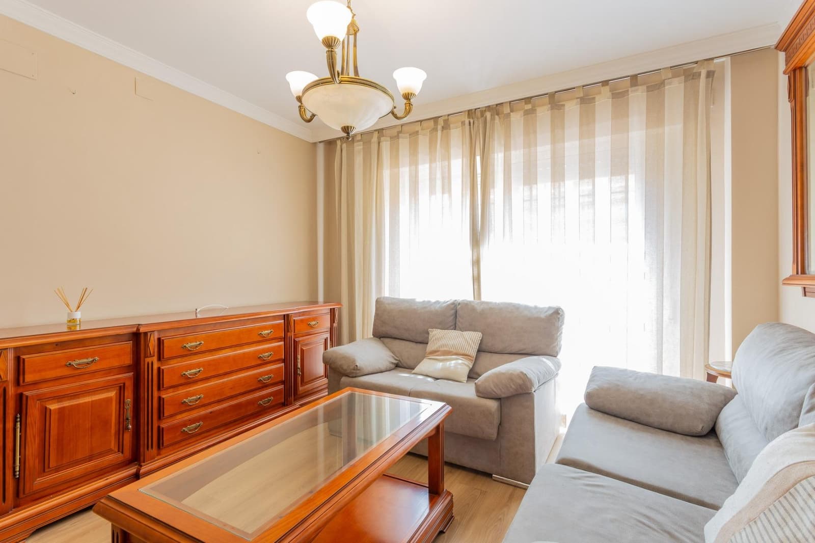3 chambre Villa/Maison Mitoyenne à vendre à Alhendin avec piscine garage - 310 000 € (Ref: 9975431)