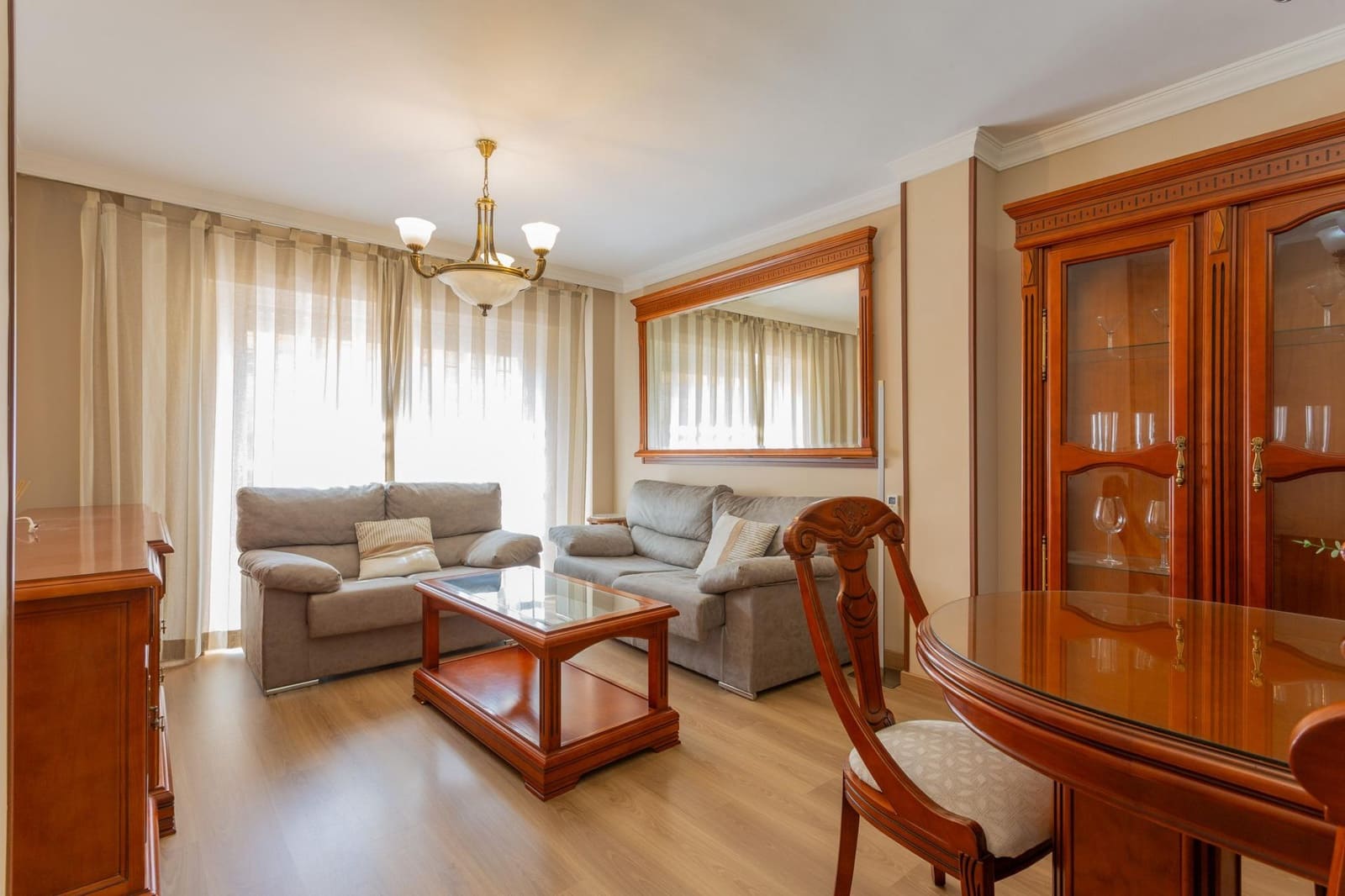 3 chambre Villa/Maison Mitoyenne à vendre à Alhendin avec piscine garage - 310 000 € (Ref: 9975431)