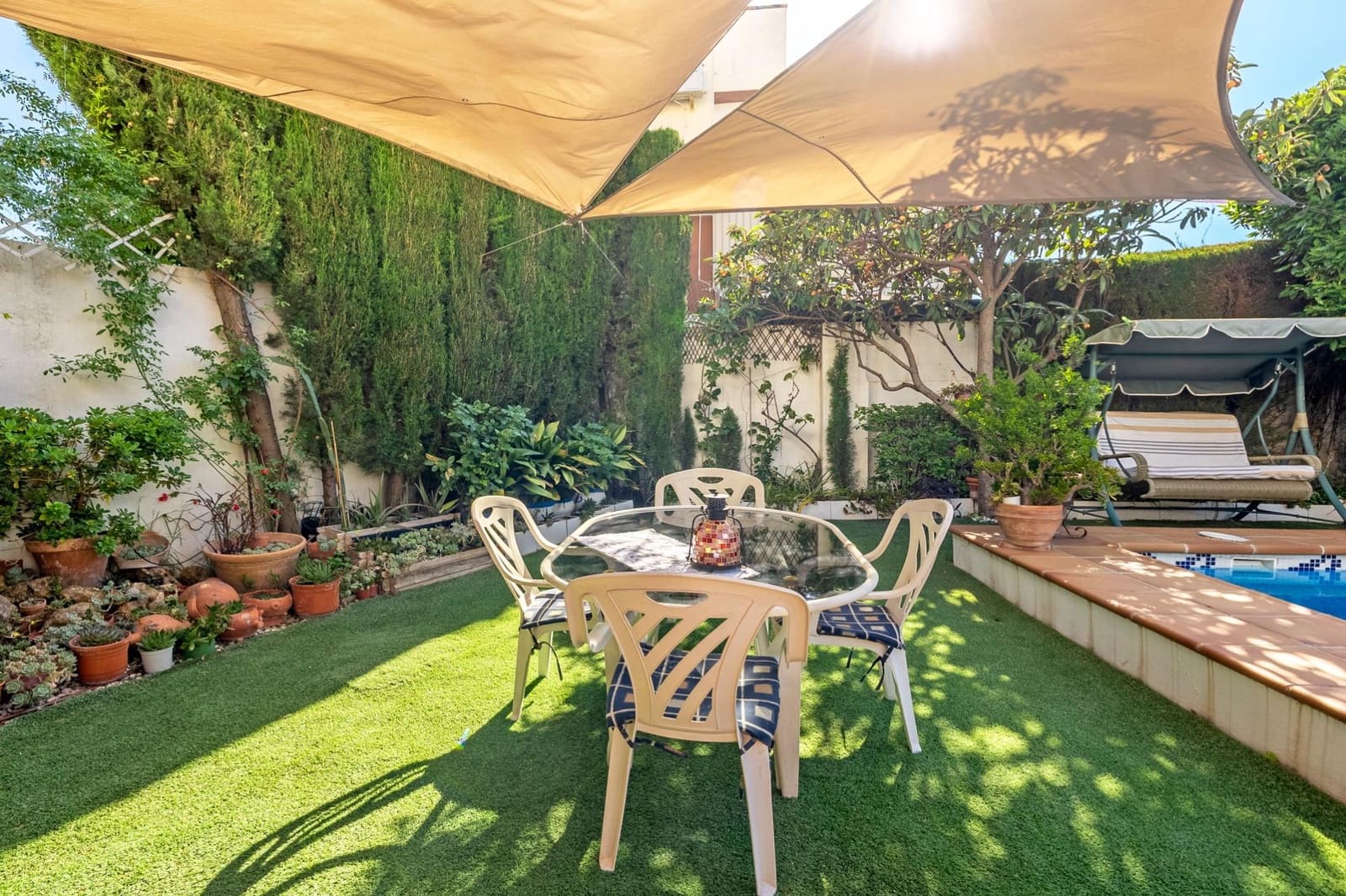 3 slaapkamer Villa te koop in Jun met zwembad - € 370.000 (Ref: 9975432)