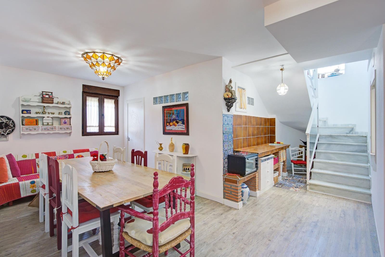 3 slaapkamer Villa te koop in Jun met zwembad - € 370.000 (Ref: 9975432)