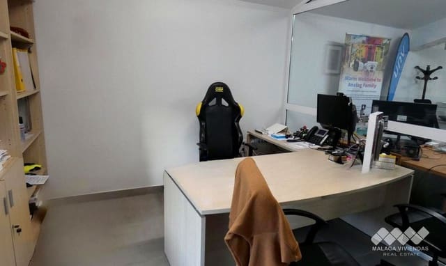 5 slaapkamer Commercieel te huur in Alhaurín de la Torre - € 1.500 (Ref: 8785422)