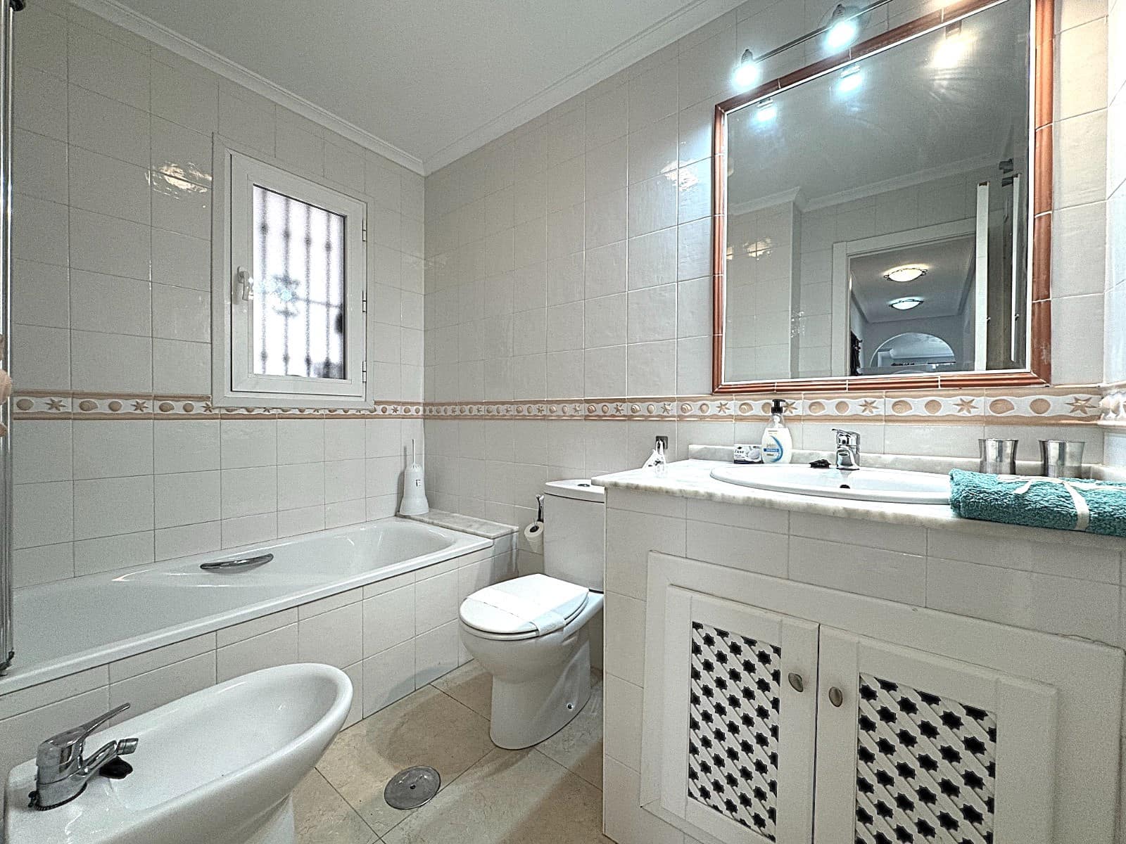 2 bedroom Apartment for sale in Dehesa de Campoamor - € 189,900 (Ref: 9488807)