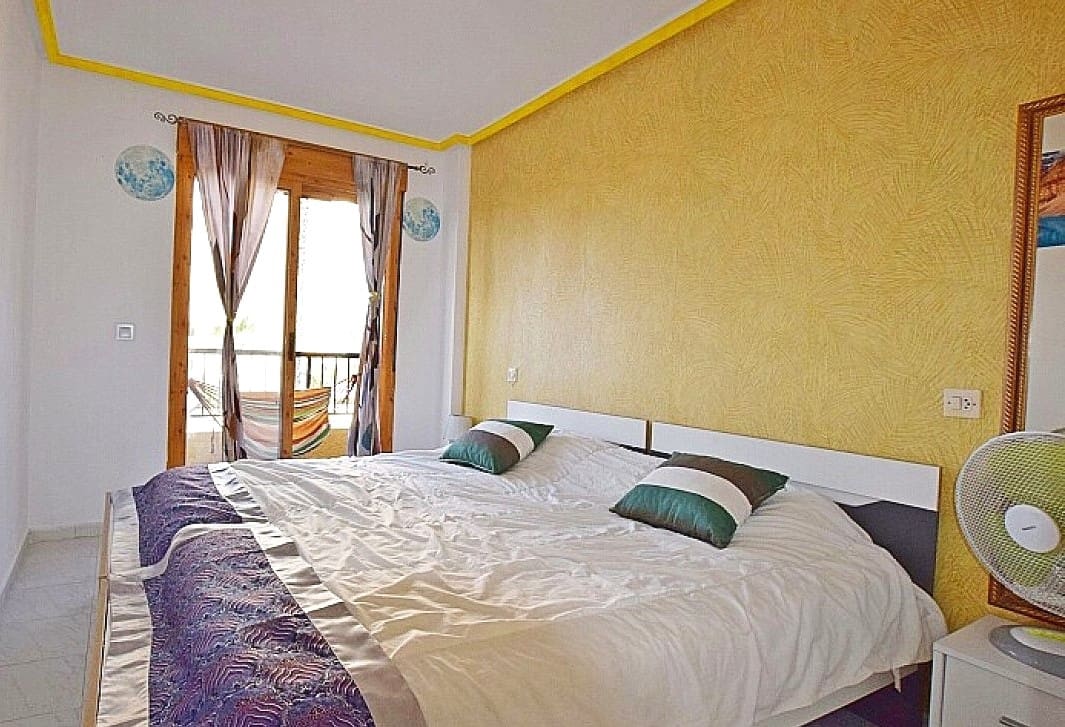 2 soveværelse Byhus til salg i La Mata - € 159.850 (Ref: 9488812)