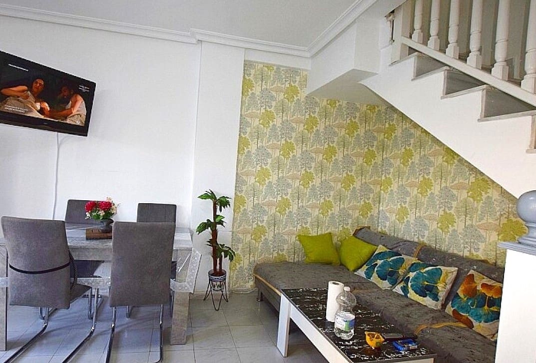 2 soveværelse Byhus til salg i La Mata - € 159.850 (Ref: 9488812)