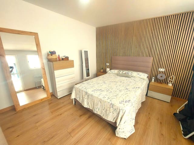 6 bedroom Villa for sale in Benidorm - € 524,999 (Ref: 9488815)