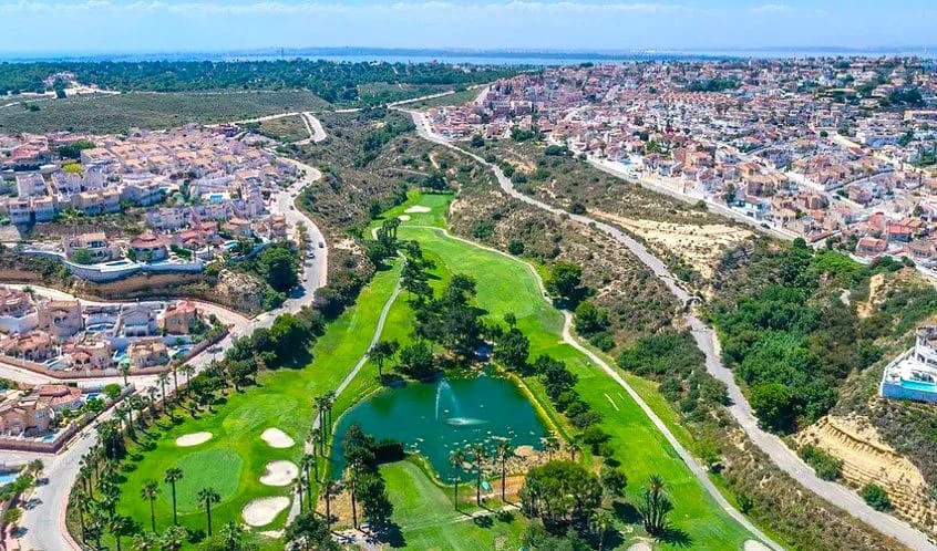 2 bedroom Villa for sale in Monforte del Cid - € 319,950 (Ref: 9488824)