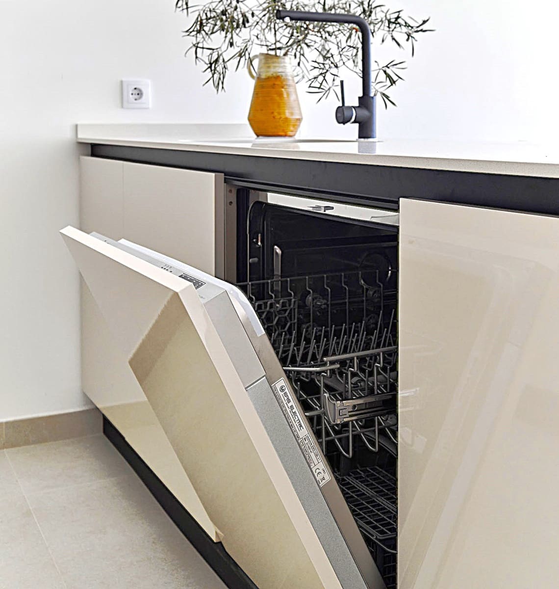 2 makuuhuone Huoneisto myytävänä paikassa Punta Prima - 359 950 € (Ref: 9488827)