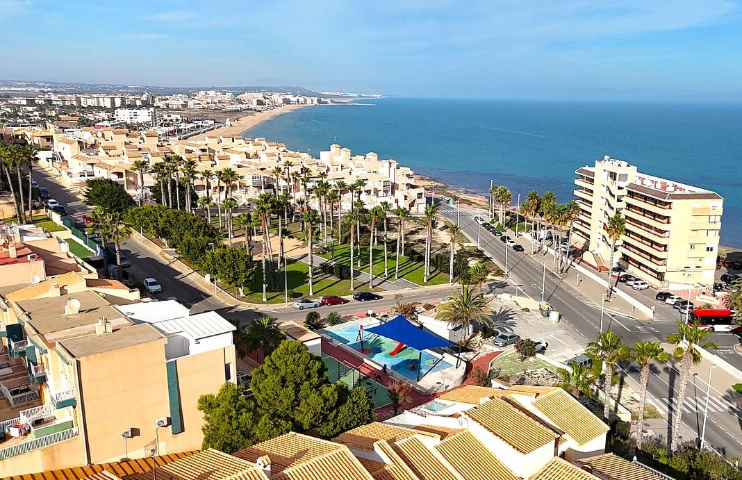 2 soveværelse Byhus til salg i La Mata - € 158.950 (Ref: 9488831)