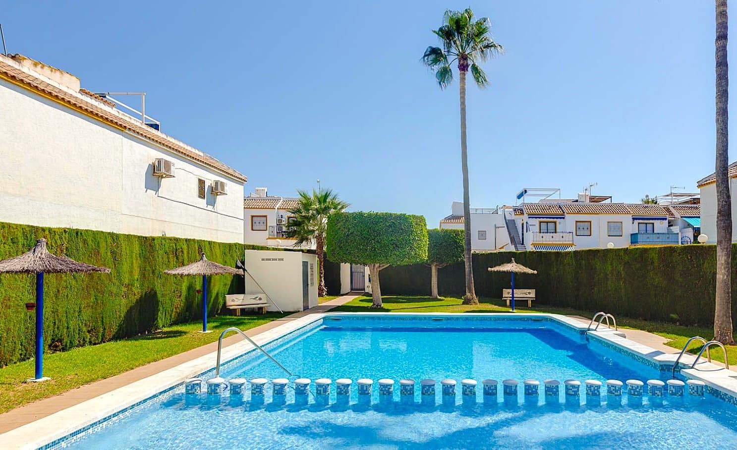 3 makuuhuone Huoneisto myytävänä paikassa Monforte del Cid - 144 960 € (Ref: 9488835)