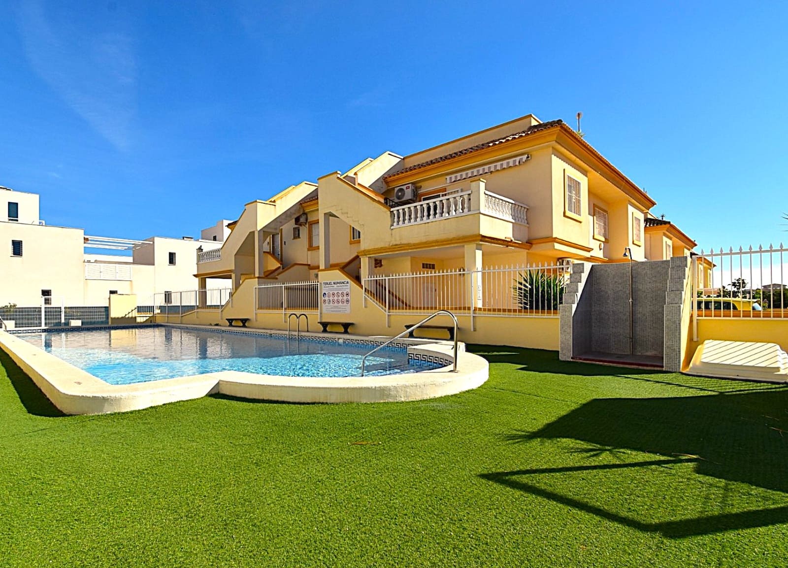2 bedroom Apartment for sale in Playa Flamenca - € 188,950 (Ref: 9488836)