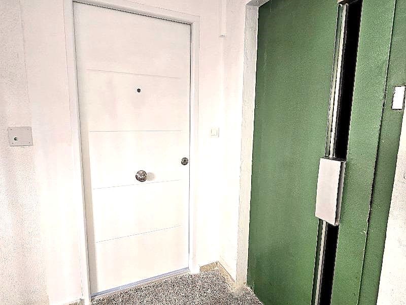 2 makuuhuone Huoneisto myytävänä paikassa Torrevieja - 233 950 € (Ref: 9488839)