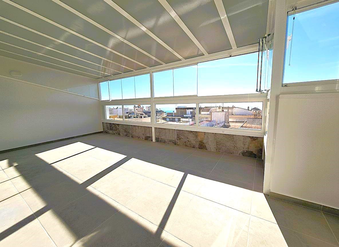 2 makuuhuone Huoneisto myytävänä paikassa Torrevieja - 233 950 € (Ref: 9488839)