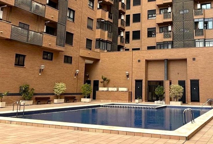 2 Zimmer Apartment zu verkaufen in Alicante / Alacant Stadt - 249.000 € (Ref: 9488845)