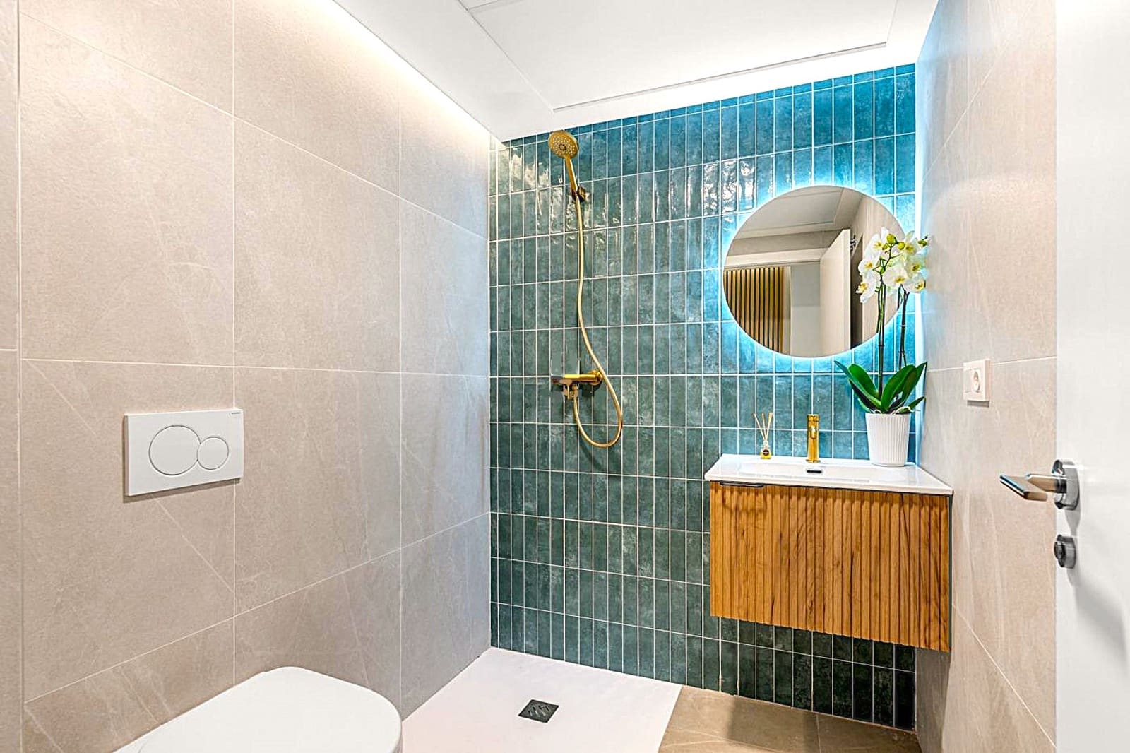 2 bedroom Apartment for sale in Jacarilla - € 139,000 (Ref: 9488855)