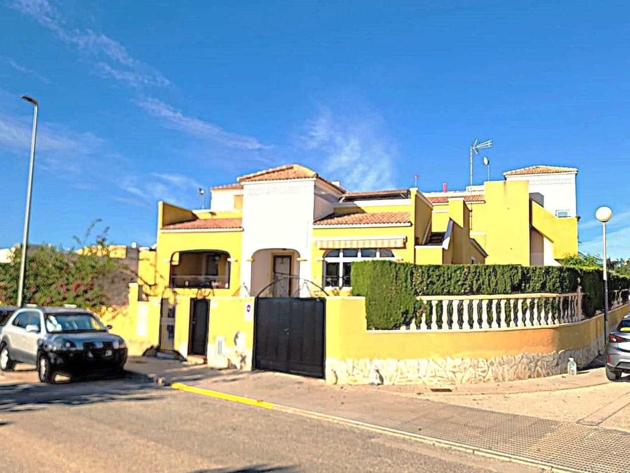 3 bedroom Villa for sale in Los Montesinos - € 214,900 (Ref: 9498892)