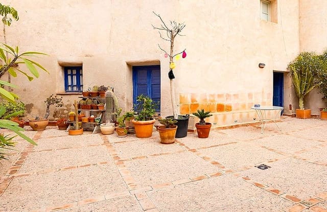 8 slaapkamer Finca/Landhuis te koop in Los Martinez del Puerto, Murcia stad - € 394.900 (Ref: 9498996)