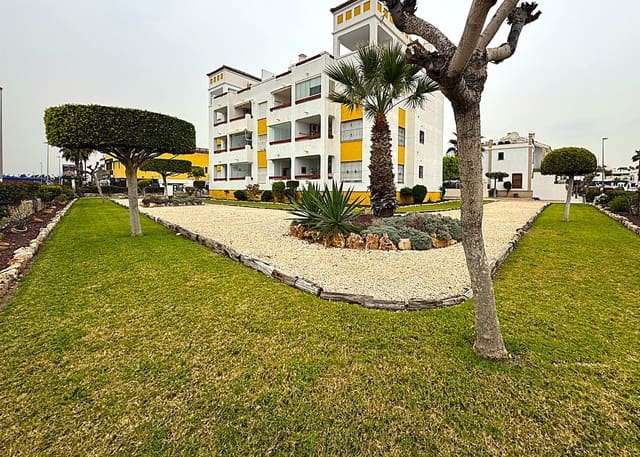 2 soveværelse Lejlighed til salg i Dehesa de Campoamor, Orihuela - € 189.900 (Ref: 9547822)