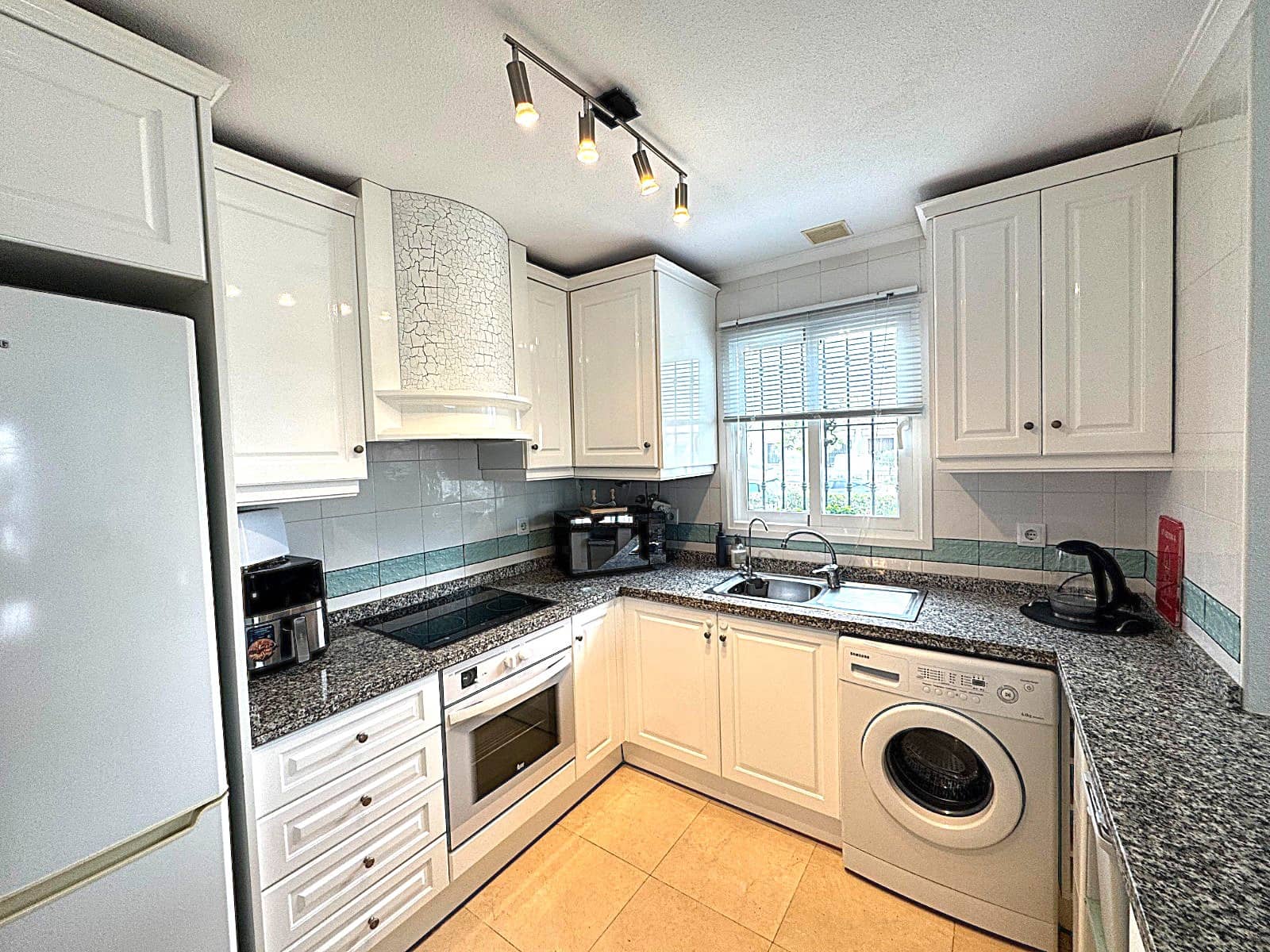 2 soveværelse Lejlighed til salg i Dehesa de Campoamor - € 189.900 (Ref: 9547822)