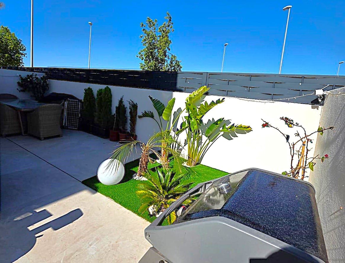 2 makuuhuone Huvila myytävänä paikassa Monforte del Cid - 319 950 € (Ref: 9558475)