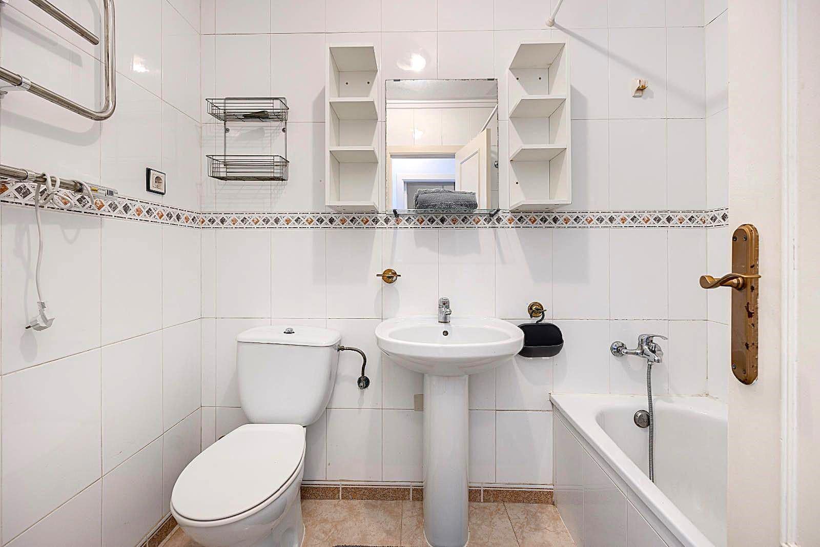 3 makuuhuone Huoneisto myytävänä paikassa Monforte del Cid - 144 960 € (Ref: 9558477)