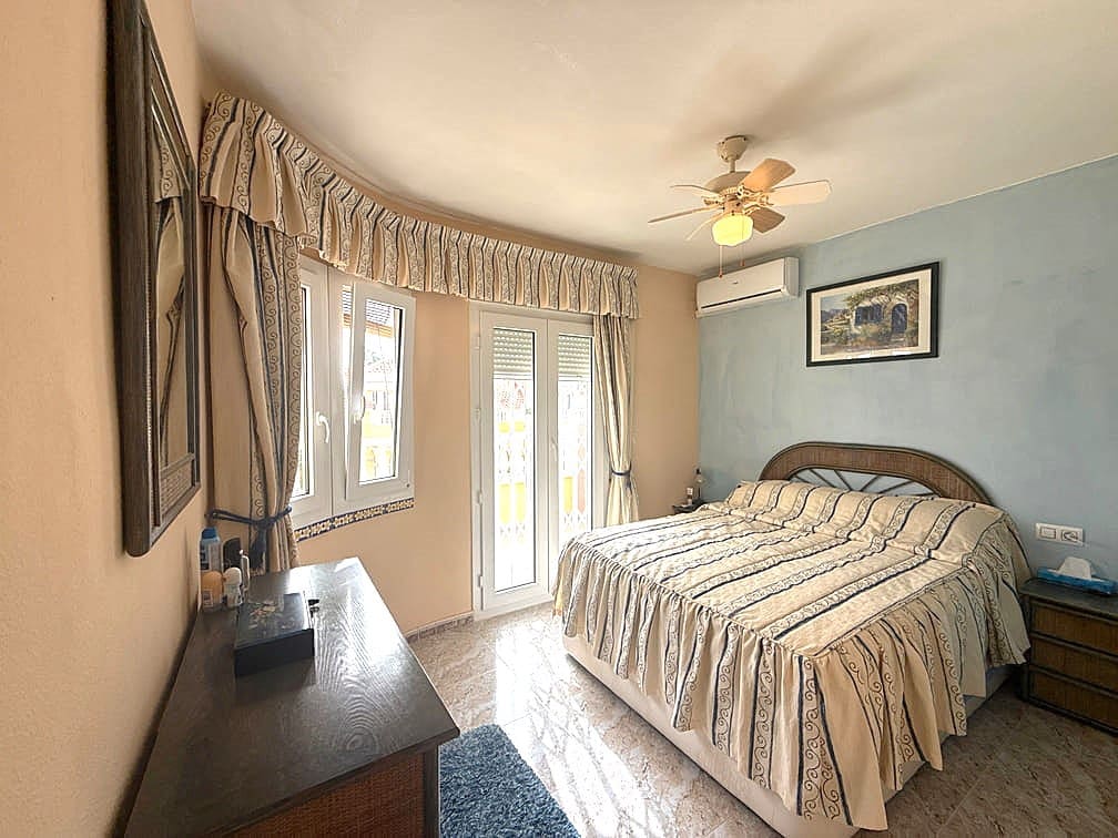 3 bedroom Townhouse for sale in Cabo Roig - € 229,900 (Ref: 9658419)