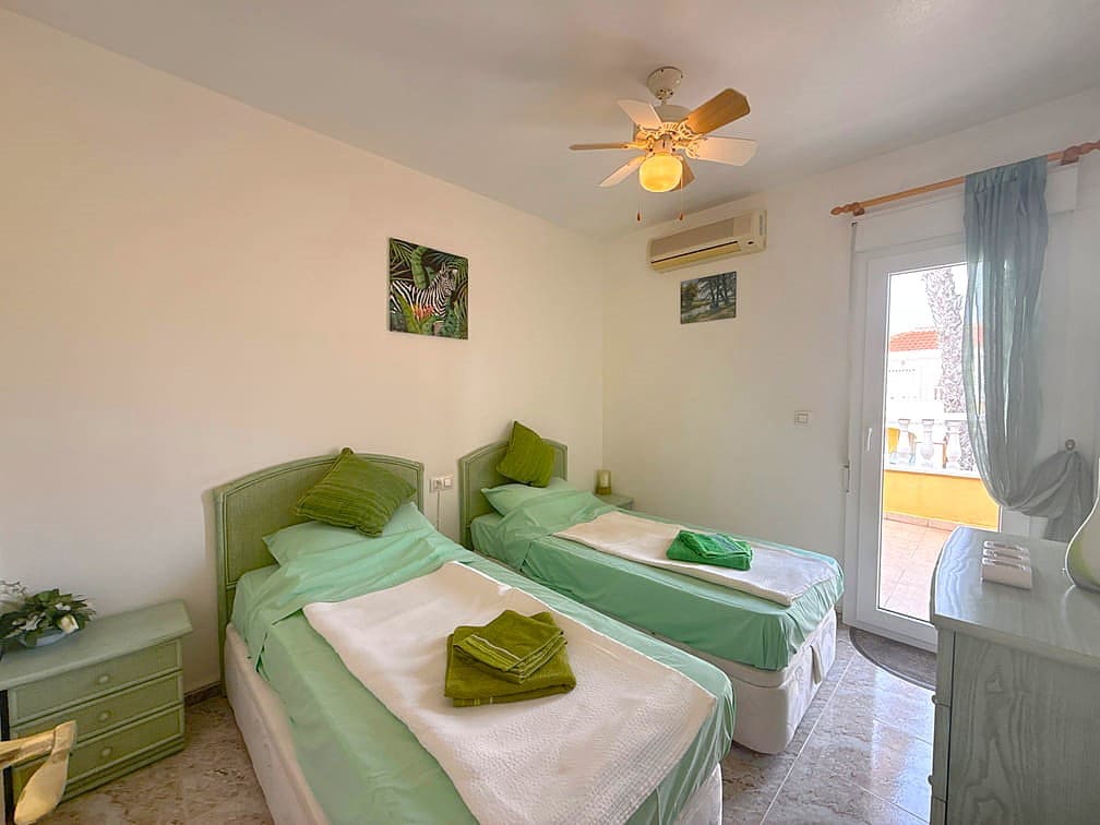 3 bedroom Townhouse for sale in Cabo Roig - € 229,900 (Ref: 9658419)