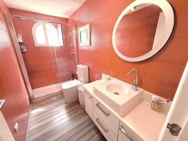 3 makuuhuone Huoneisto myytävänä paikassa Ensanche - Diputacion, Alicante kaupunki - 364 950 € (Ref: 9665272)