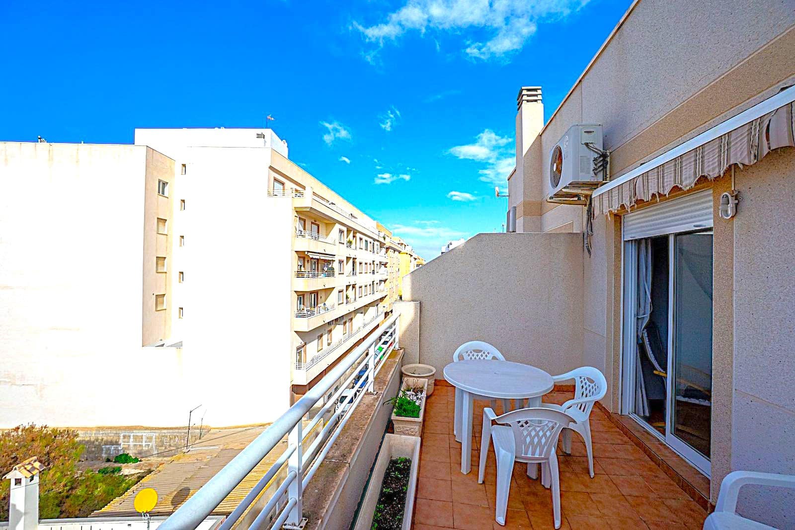 Apartamento de 1 habitación en Torrevieja en venta - 118.950 € (Ref: 9665357)