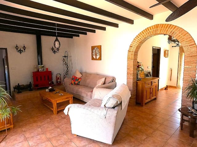 5 soveværelse Villa til salg i Jacarilla med swimmingpool - € 574.950 (Ref: 9706058)