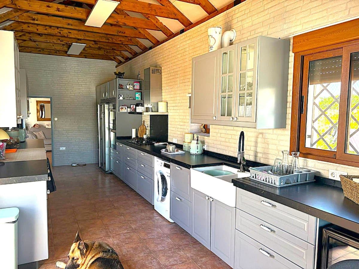 5 soveværelse Villa til salg i Jacarilla med swimmingpool - € 574.950 (Ref: 9706058)