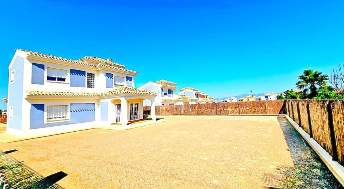 3 bedroom Villa for sale in Mazarron with pool garage - € 375,000 (Ref: 9706062)