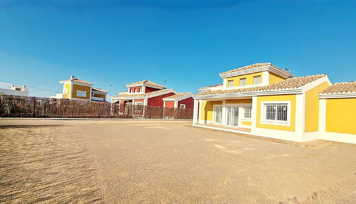 3 bedroom Villa for sale in Mazarron with pool garage - € 375,000 (Ref: 9706062)