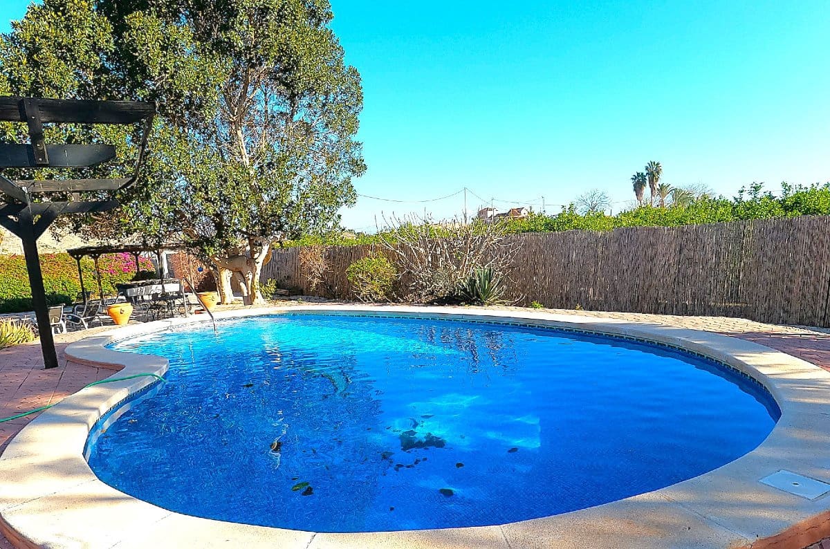 3 bedroom Villa for sale in La Campaneta with pool garage - € 374,950 (Ref: 9706063)