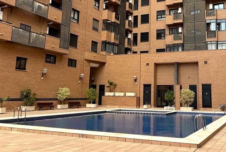 2 bedroom Apartment for sale in Alicante / Alacant city with pool garage - € 312,000 (Ref: 9706065)