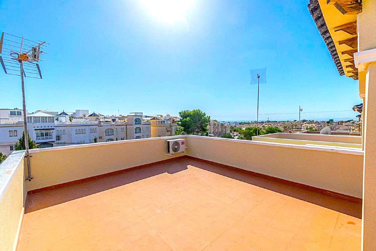 3 soverom Villa til salgs i Campoamor med svømmebasseng garasje - € 294 950 (Ref: 9706067)